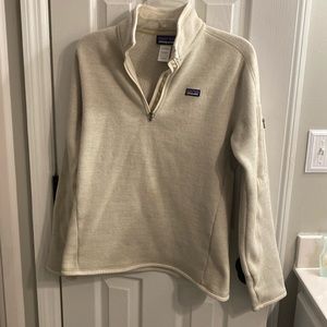 Cream Patagonia quarter zip pullover